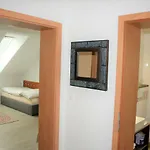 Design -garden & Comfort * ברטיסלאבה